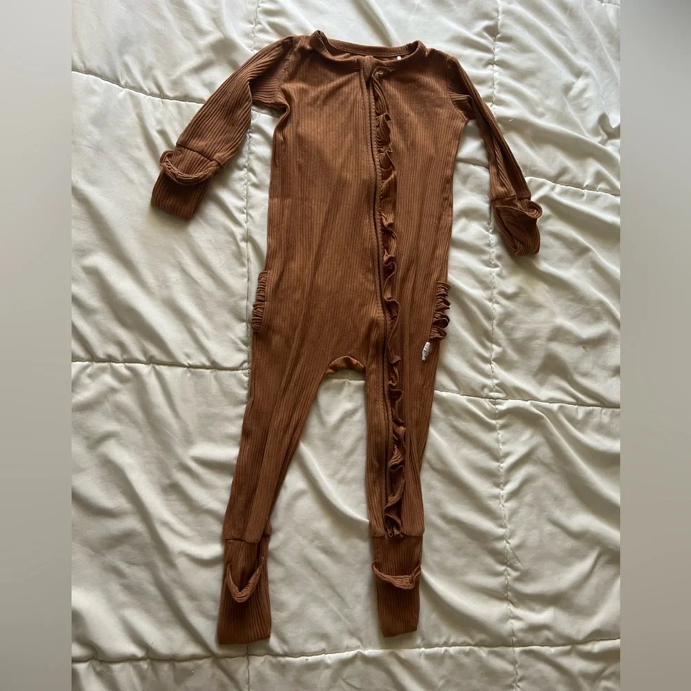 Ribbed Ruffle One-Piece Pajamas - Camel